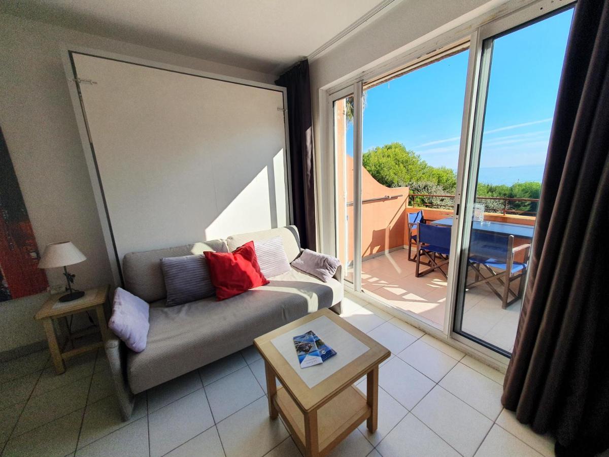 T2 vue mer 50m de la plage à Giens  Hyères Extérieur photo